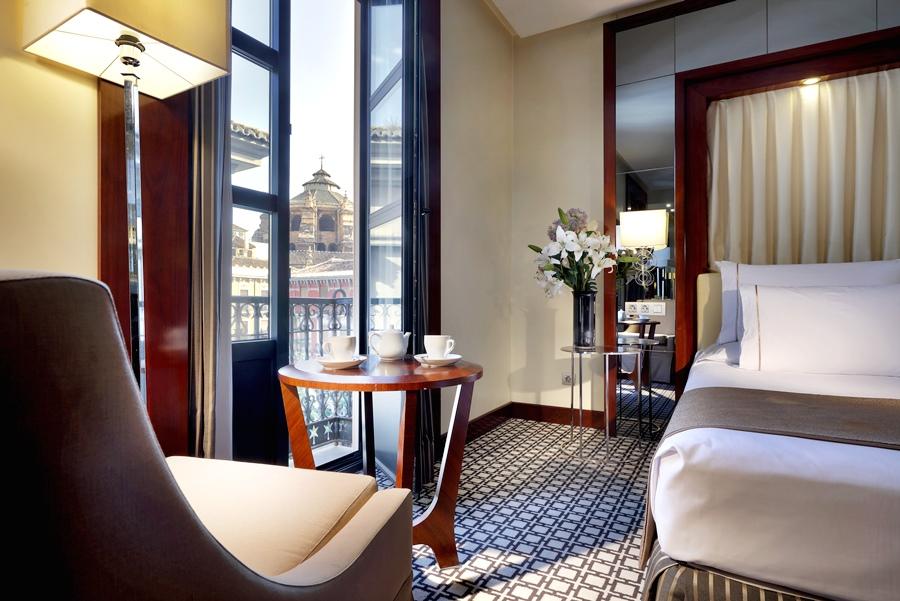 Eurostars Gran Via Ξενοδοχείο Γρανάδα Εξωτερικό φωτογραφία A room at the Mandarin Oriental, Rome