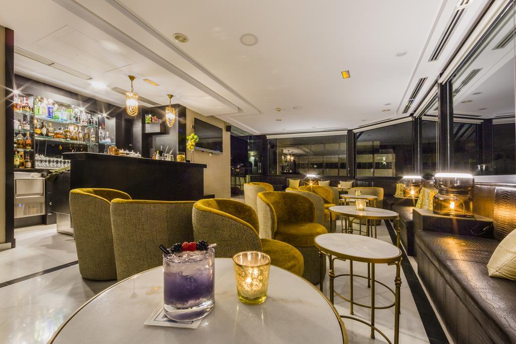 Eurostars Gran Via Ξενοδοχείο Γρανάδα Εξωτερικό φωτογραφία The Bar